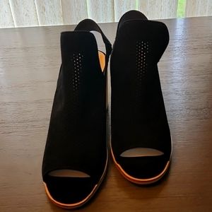 Cole Haan Black Perforated Suede Open Toe Slingback Stacked Heel Sandals size 10